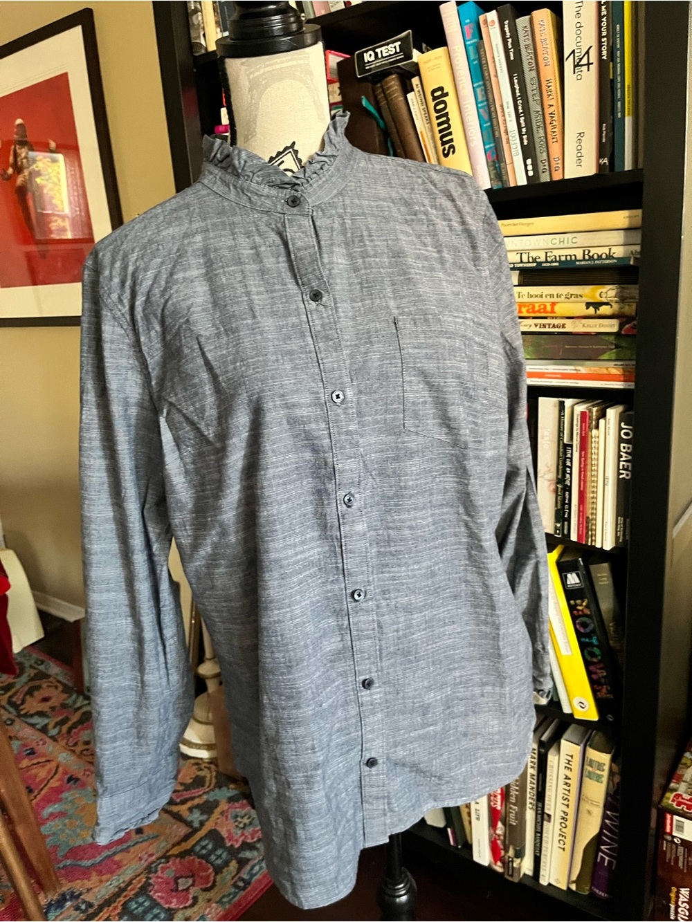 Banana Republic Chambray Button-Up Long Sleeve Shirt